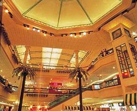 Thai hotelier Central Plaza sees lower 2009 net profit