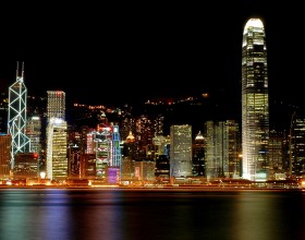 Hong Kong tourist arrivals fall by more than 3 per cent in 2009