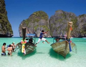 Hail holidays to Thailand