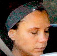 Victoria Beckham looks stunning without makeup