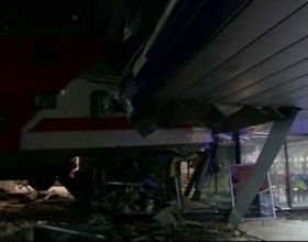 Train hits hotel in Helsinki