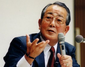 JAL Chairman Kazuo Inamori