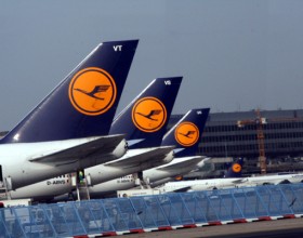 Lufthansa Pilots Vote to Strike Next Week