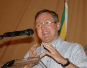 Tourism Minister foresees a record 10 million visitors