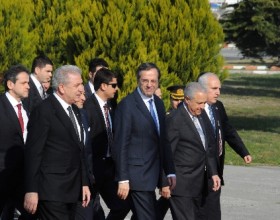 Greek PM Samaras arrives in İstanbul
