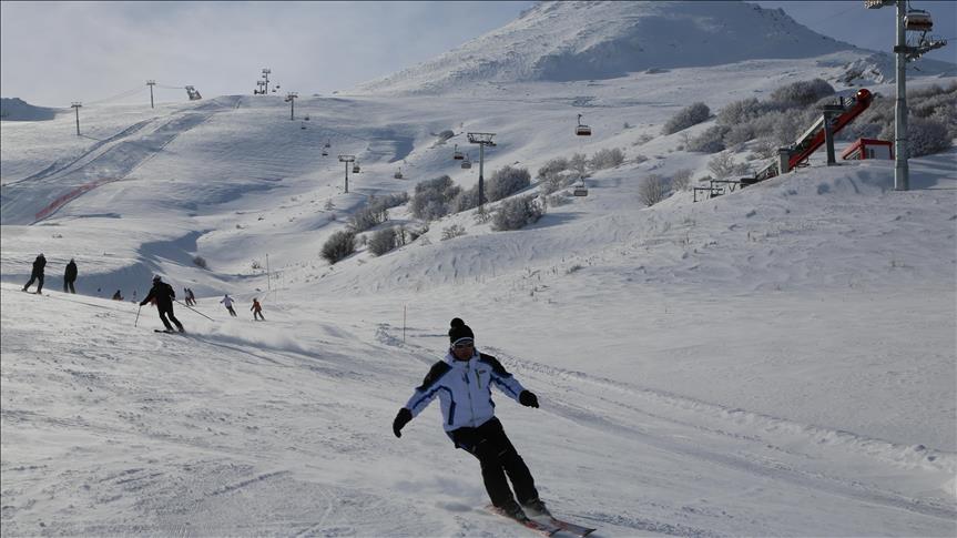 New ski resort in central Turkey attracts many tourists