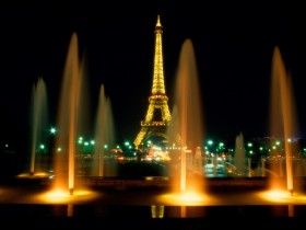 eiffel tower night