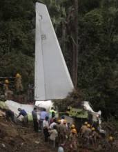 pakistan ucak kazasi
