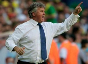 guus hiddink turizm tatil seyahat