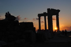 apollon tapinagi side