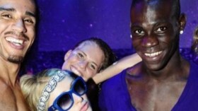 balotelli ibiza tatili paris hilton