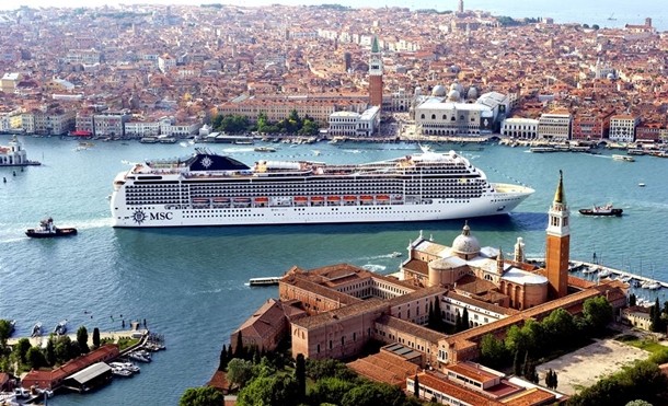  En iyi Cruise rotaları