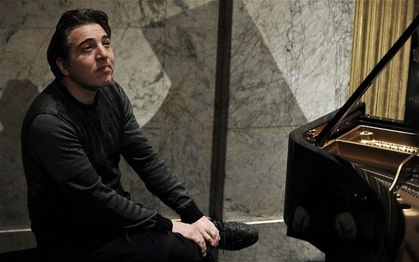Beethoven Akademi Ödülü Fazıl Say'ın 2 Dünyanın en prestijli müzik ödüllerinden biri olan Beethoven Akademi Ödülü’ne Fazıl Say layık görüldü.