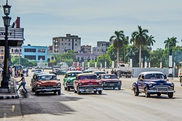 Türk Hava Yolları’nın (THY) doğrudan seferleri başlamasıyla artık daha da yakın olan Küba’nın başkenti Havana, Türk turistleri bekliyor.