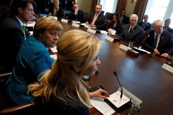 Beyaz Saray'da, Ivanka Trump'a Özel Oda Tahsis Edildi 2 Ivanka Trump Angela Merkel