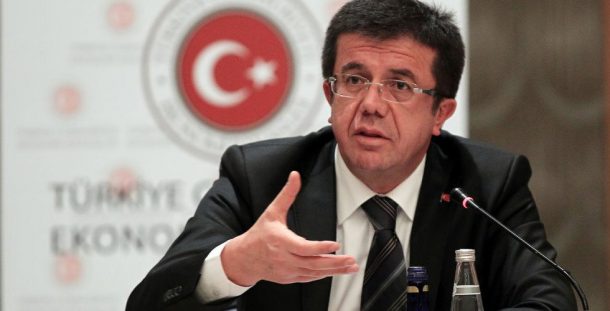 Ekonomi Bakanı Nihat Zeybekçi