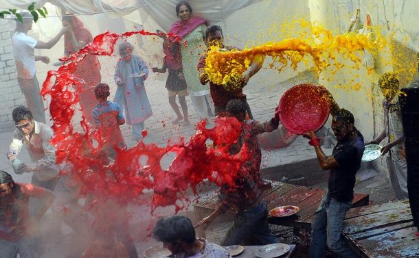 Dünyanın en renkli eğlencesi Holi Festivali 6