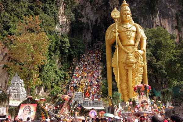 Hindular Malezya’da Thaipusam bayramını 1