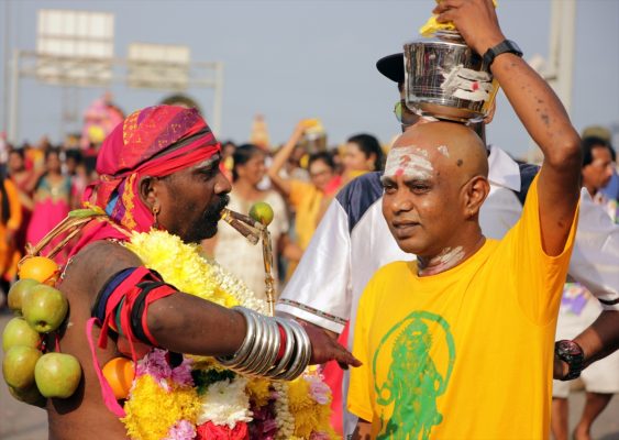 Hindular Malezya’da Thaipusam bayramını 6