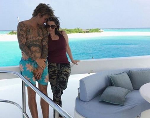 Justin Bieber annesi Maldivler kaçamağı 1