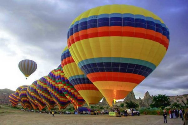 Kapadokya'da balon turlarına ilgi yüzde 32 artış getirdi
