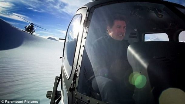 Tom Cruise Impossible Mission 6'da helikopteri kendi uçurdu