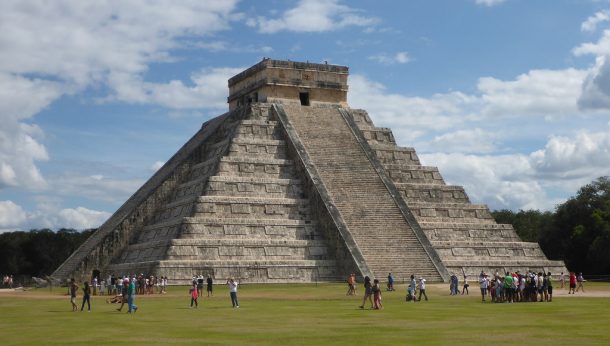 El castillo piramidi - ChichenItza