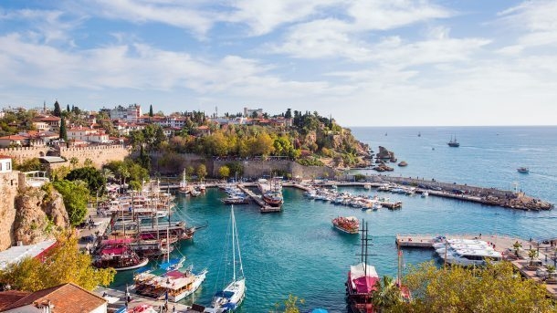 Antalya'ya yılın ilk yarısında 4.6 milyon turist geldi
