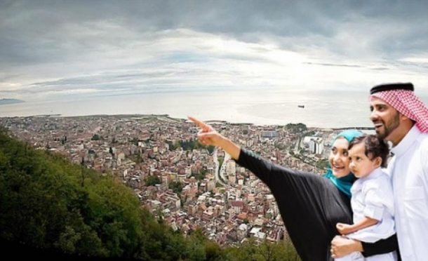 İstanbul'a gelen 4 turistten birisi Arap oldu!