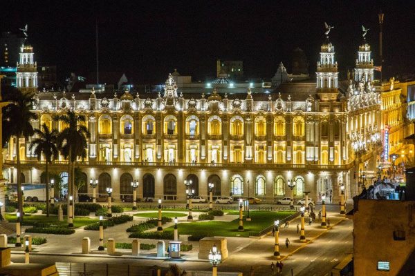 Küba bale sezonu Gran Teatro de La Habana'da Cinderella ile açılıyor!