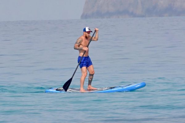 Messi ve Fabregas İspanyol Adası İbiza'da, İsco Barbodos'da tatilin keyfini çıkarıyor!