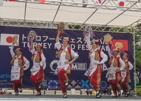 Festivali 20 bine yakın Japon ziyaret etti