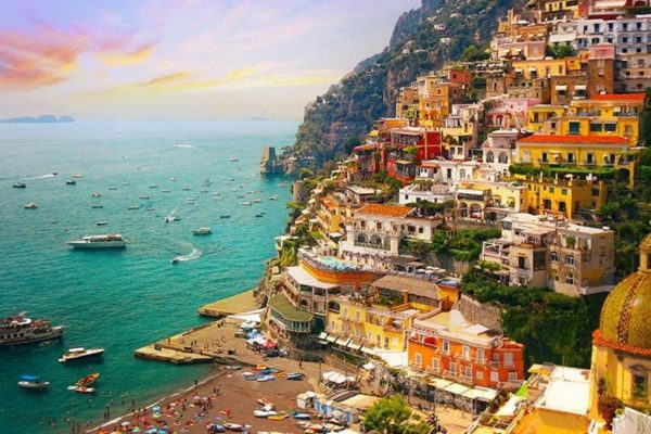 Amalfi Kıyıları'nın yıldızı Positano