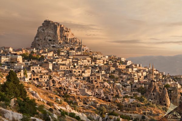 Türkiye'nin en görkemli kaleleri Uçhisar Kalesi-Nevşehir