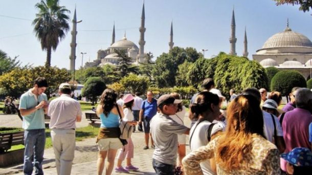 TURSAD Başkanı Şahin: Bu yıl Türk turizm tarihinin rekoru kırılacak!