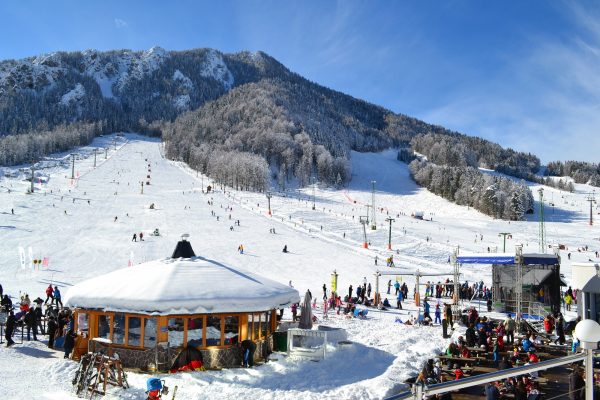 Slovenya'nın dünyaca ünlü kayak merkezi Kranjska Gora