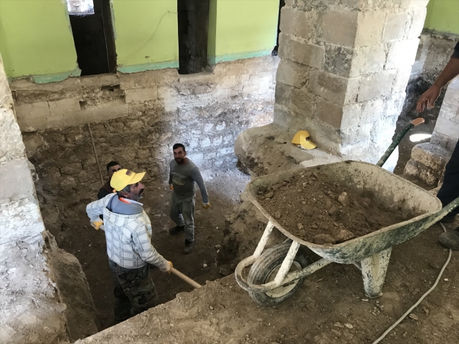 Er-Rızk Cami'nin minaresinin sökümü bir ay sürecek