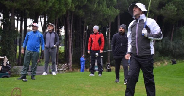 Belek'teki golf turnuvasında tek atışta 1 kilo altın ödülü!