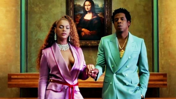 Jay-Z ve Beyonce çiftinin Paris’teki Louvre Müzesi’nde selfie 