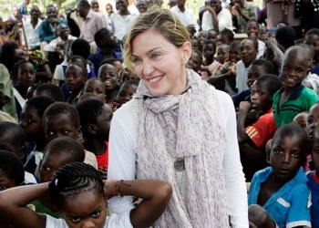 Madonna stripped of VIP status during visit to Malawi