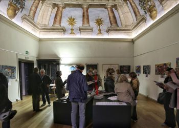Turkish artist opens art exhibition in Rome