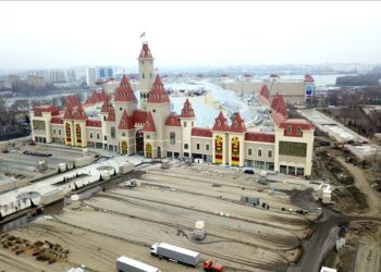 Biggest theme park to open in Moscow