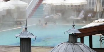 Turkey’s hot springs attract Russian visitors