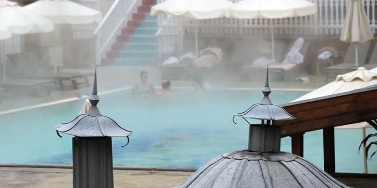 Turkey’s hot springs attract Russian visitors