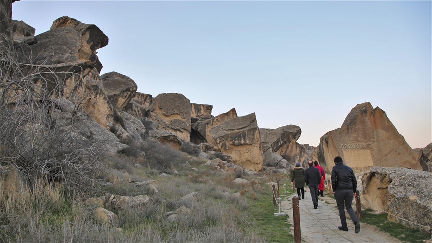 gobustan rock art