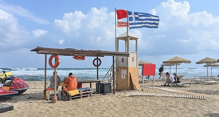 How Beach Life in Greece Will Change this Summer 1 How Beach Life in Greece Will Change this Summer