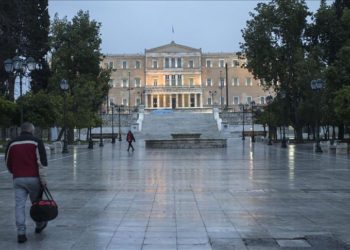 Greece set to start gradually lifting virus measures