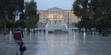 Greece set to start gradually lifting virus measures