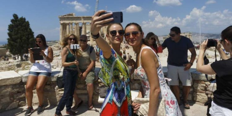 Greece presents proposals for restarting tourism 1 Greece presents proposals for restarting tourism