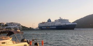 Greek passenger ferries to resume nationwide service May 18